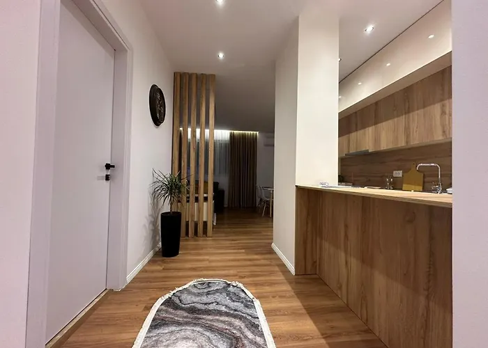 Fa At Center 02 ティラナ